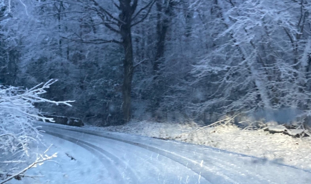 Paesaggio imbiancato a Mondonico, in Valganna