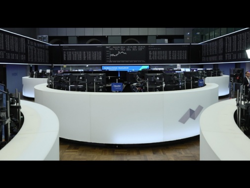Borsa: l'Europa apre in ordine sparso, attesa per le banche centrali