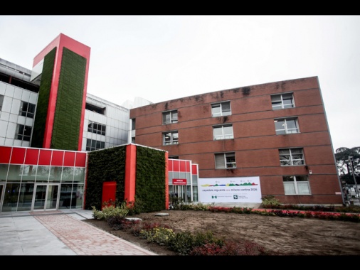 Presidente Svizzera visita i feriti di Crans Montana al Niguarda