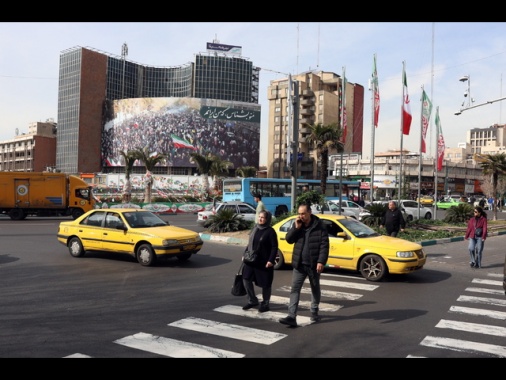 Usa, gli americani in Iran lascino subito il Paese