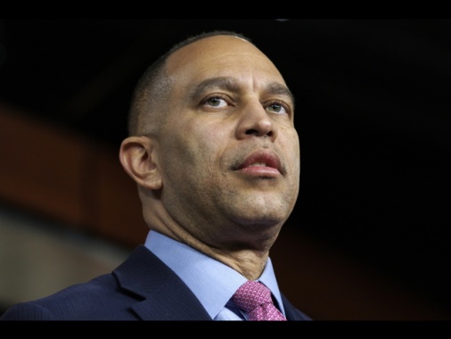 Leader dem, Trump spregevole e squilibrato per video Obama-scimmie