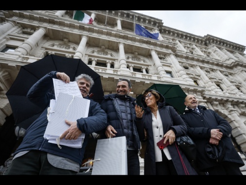 Promotori firme, ora aspettiamo il Cdm per una nuova data del referendum