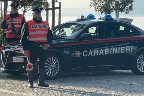 Perseguita la ex. Arrestato
