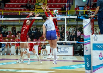 Uyba, ko casalingo e playoff a rischio