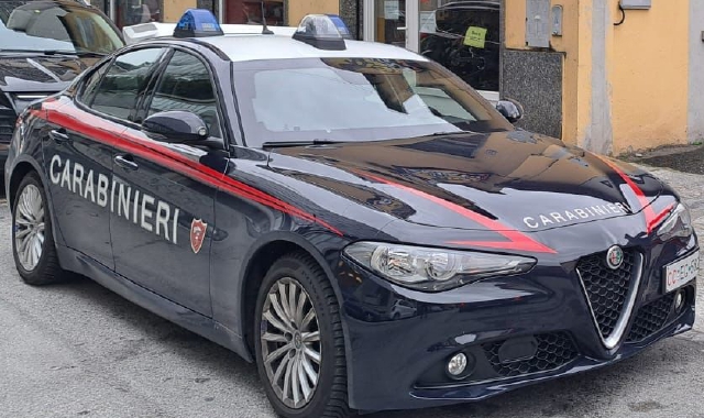 L’uomo è stato denunciato dai carabinieri (foto Archivio)