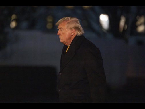 'Trump vuole escludere dem da incontro bipartisan con i governatori'