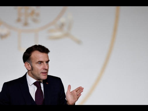 Macron, 'Debito comune Ue per finanziare difesa e intelligenza artificiale'