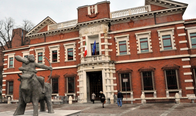 «Adescò una ragazzina in auto»: 50enne a processo