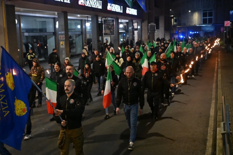 Fiaccole e tamburo per le vittime delle Foibe