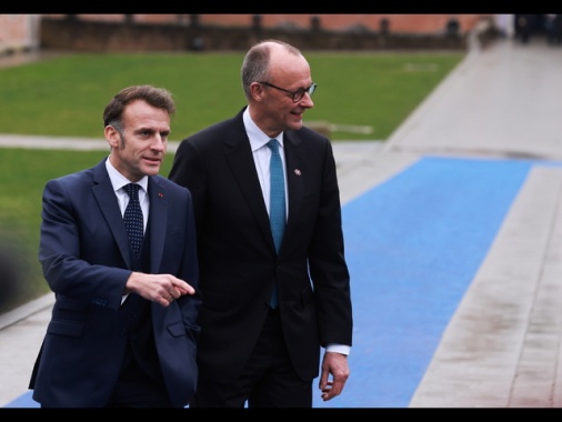 Macron, 'decisioni concrete entro giugno, pronti a cooperazioni rafforzate'