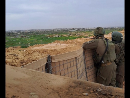 Combattimenti sparsi a pochi metri dalla linea Gialla, l'Ansa dentro Gaza