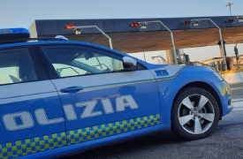 Guida il camion senza patente: fermato due volte in due anni