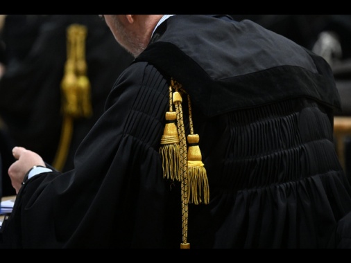 Bimba morta: indagato il compagno della madre