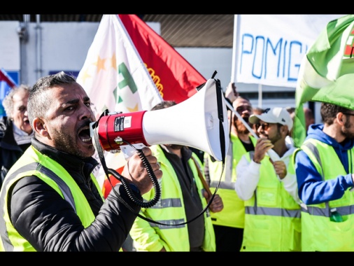 Trasnova annuncia licenziamenti collettivi per i suoi 94 dipendenti