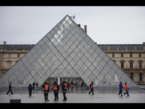 Perdita d'acqua al Louvre, chiusa la sala con Beato Angelico