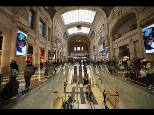A Milano Centrale ritardi fino a 140 minuti e treni soppressi