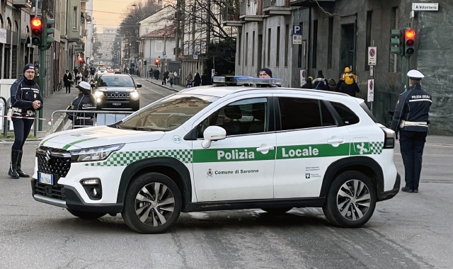 Le rubano le targhe e le arriva la multa