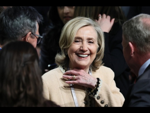 Hillary Clinton, nei file Epstein informazioni orribili e preoccupanti