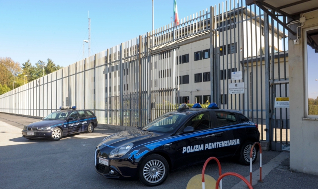 La casa circondariale di Busto Arsizio è stata teatro di disordini (foto Archivio)