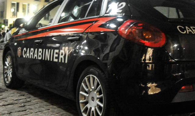 Sul caso indagano i carabinieri (foto Archivio)