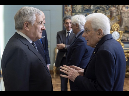 Iran: Tajani, strappare foto Mattarella è atto ostile contro l'Italia