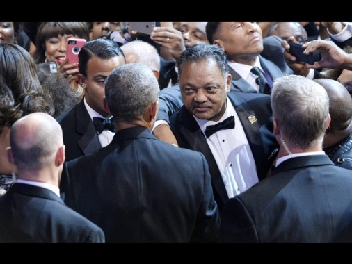 Obama, 'io e Michelle cresciuti sulle spalle di Jackson'