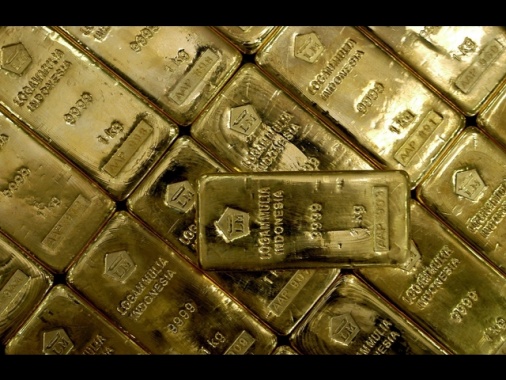 L'oro torna a salire, a 4.936,47 dollari l'oncia