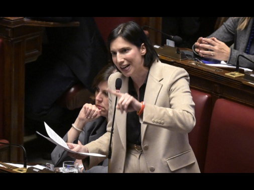 Schlein, gravi insulti Musk a Sanchez