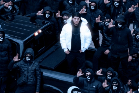 Spari contro i buttafuori, il trapper Néza dal gup