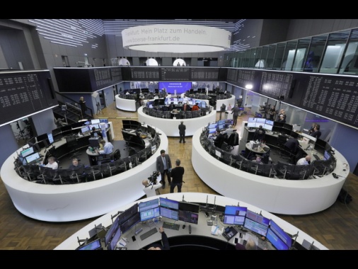 Borsa: l'Europa apre debole tra tensioni geopolitiche e Ia