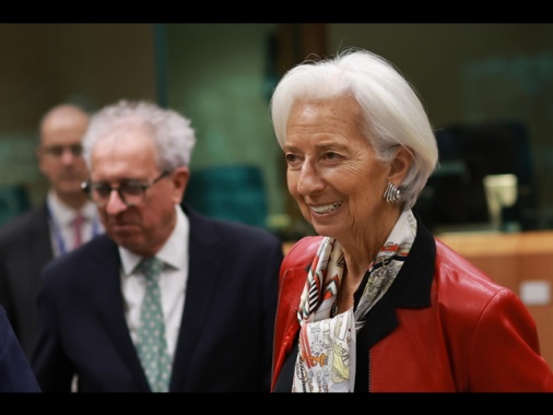 Media, Lagarde ai collaboratori, 'concentrata sulla Bce ma vi avviserò se lascio'