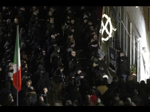 Saluto romano ad Acca Larentia, gup proscioglie 29 persone