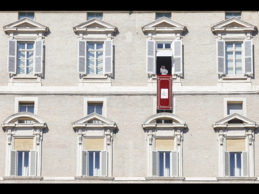 Il Papa, 'la pace in Ucraina è urgente, non può essere rinviata'