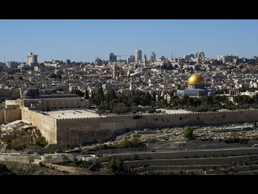 Media, 'coloni irrompono alla moschea al Aqsa a Gerusalemme est'