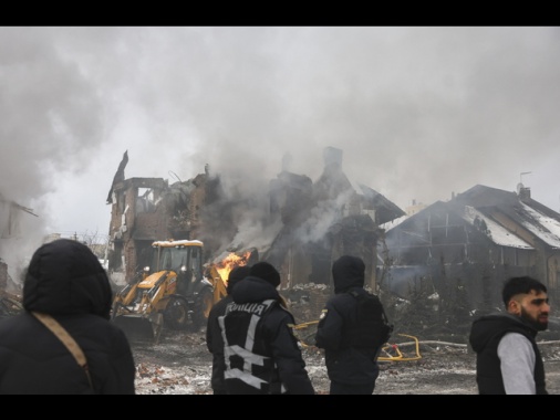 Kiev, 'sale a 17 feriti il bilancio dell'attacco russo nella regione'