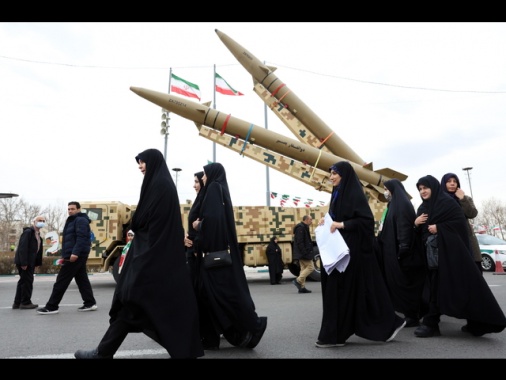 Ft, 'l'Iran ha un accordo segreto con Mosca per acquistare armi'