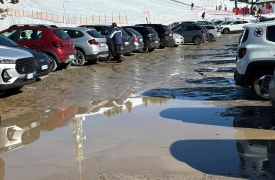 Mottarone, parcheggi nel fango