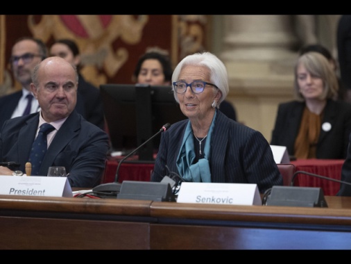 Bce, faro sui rischi della banche legati all'intelligenza artificiale