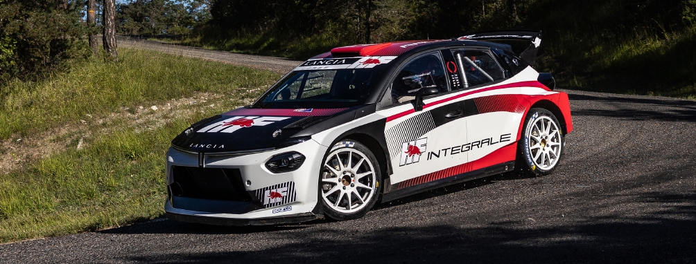 Rally dei Laghi, le auto sfilano in Prealpina: la diretta