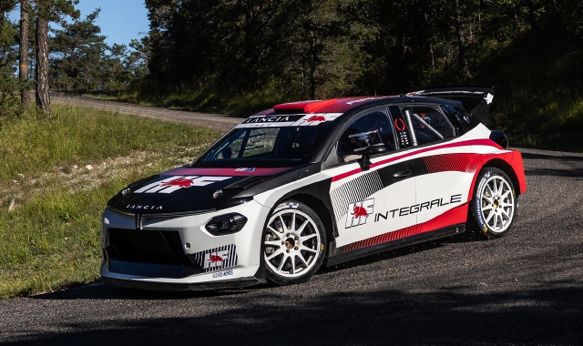 Ypsilon HF Rally2, motore 1600 4x4 da 300 cavalli: è la nuova auto con cui Lancia torna alle corse
