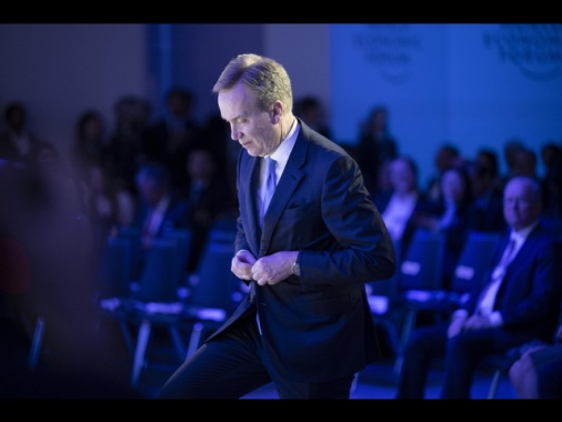 Il presidente del forum di Davos si dimette per lo scandalo Epstein