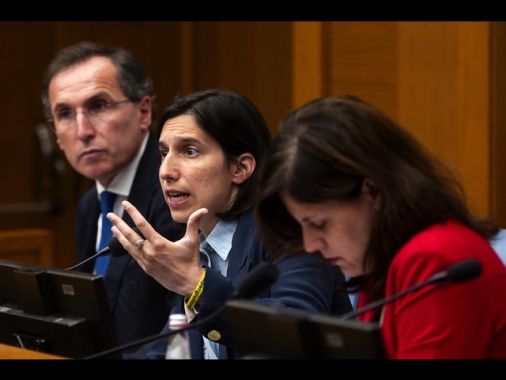 Pd, destra pensa solo a garantire se stessa, l.elettorale irricevibile