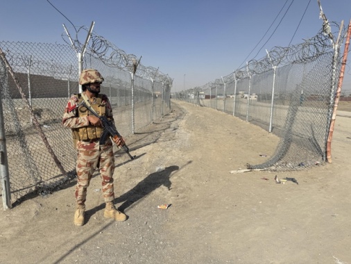 Intensi scontri tra le forze di sicurezza al confine tra Pakistan e Afghanistan