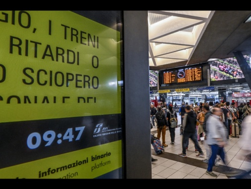 Fs, 'sciopero nazionale di 24 ore del personale dalle 21 di stasera'