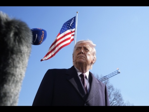 Trump, mi piacerebbe non avere azione militare in Iran ma talvolta va fatto