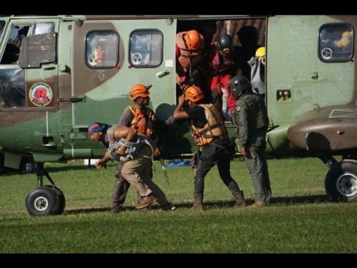 Bolivia, aereo militare si schianta a El Alto vicino La Paz