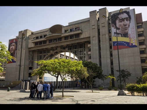 Venezuela, scarcerati almeno otto prigionieri politici