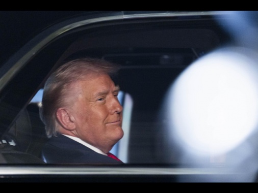 Trump, 'la leadership iraniana vuole parlare, ho accettato di farlo'