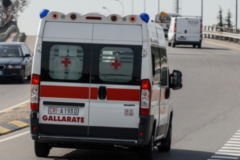 Ferito da arma da fuoco: giallo a Sumirago