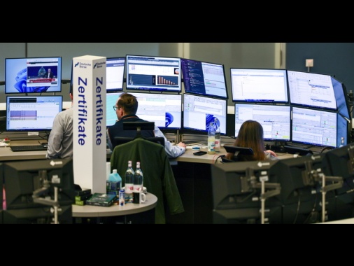 Borsa: l'Europa conclude in scivolata, Francoforte -2,6%